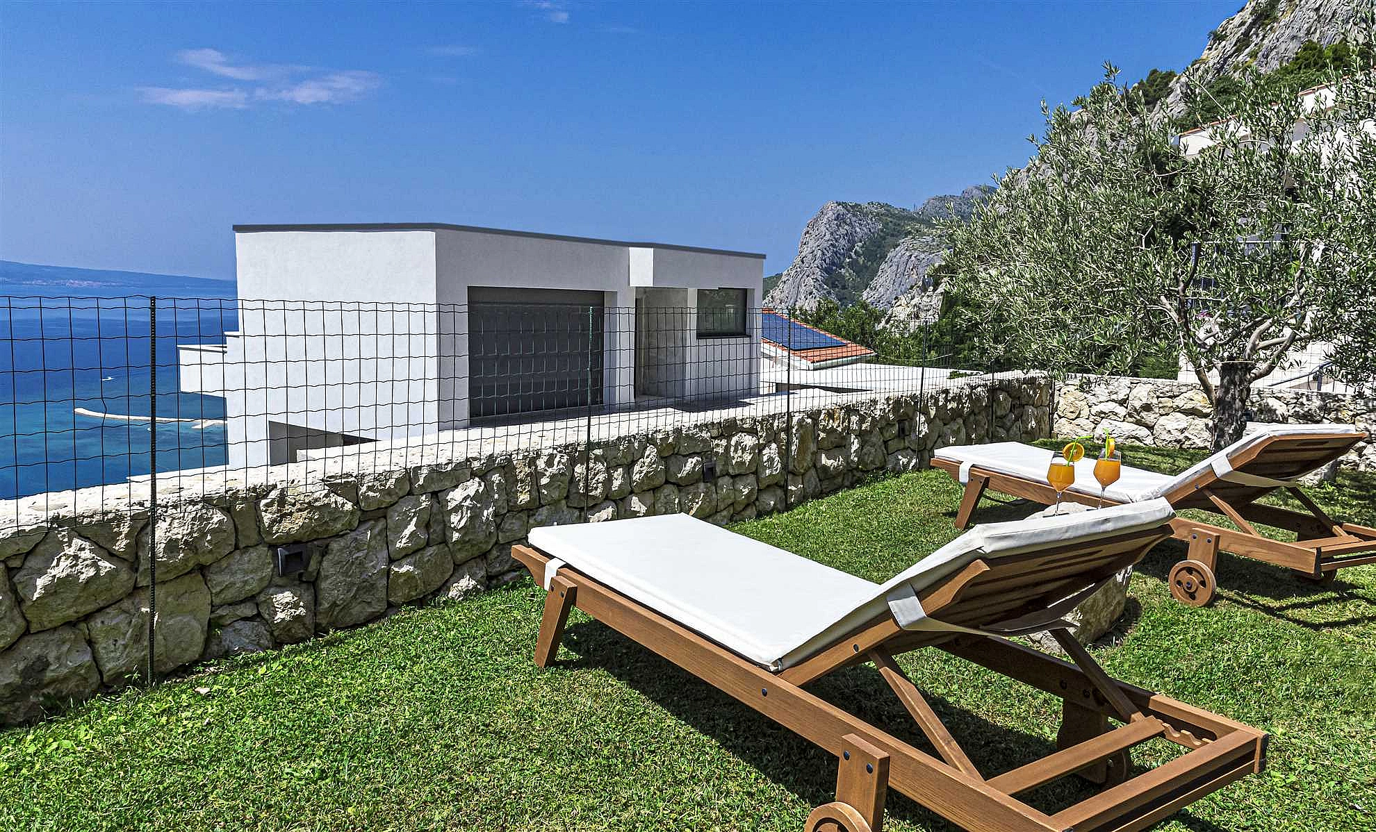 Villa Luxury Dream in Omiš, beheizter Innenpool