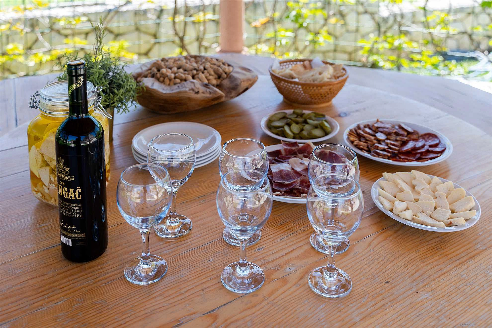 Villa Nature's Embrace