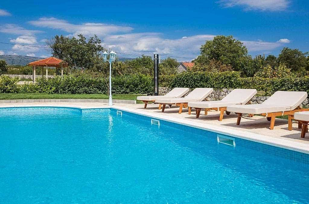 Villa Nature's Embrace