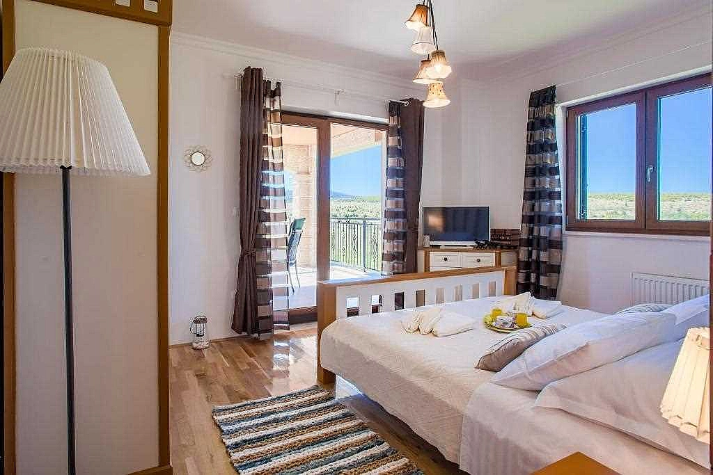 Villa Nature's Embrace