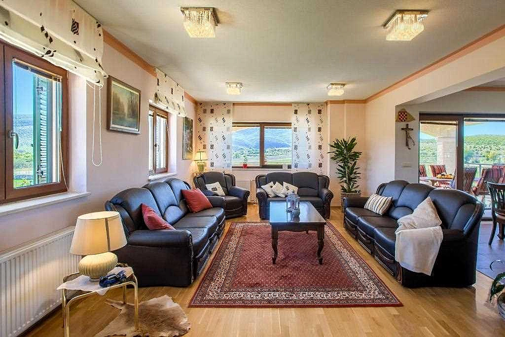 Villa Nature's Embrace