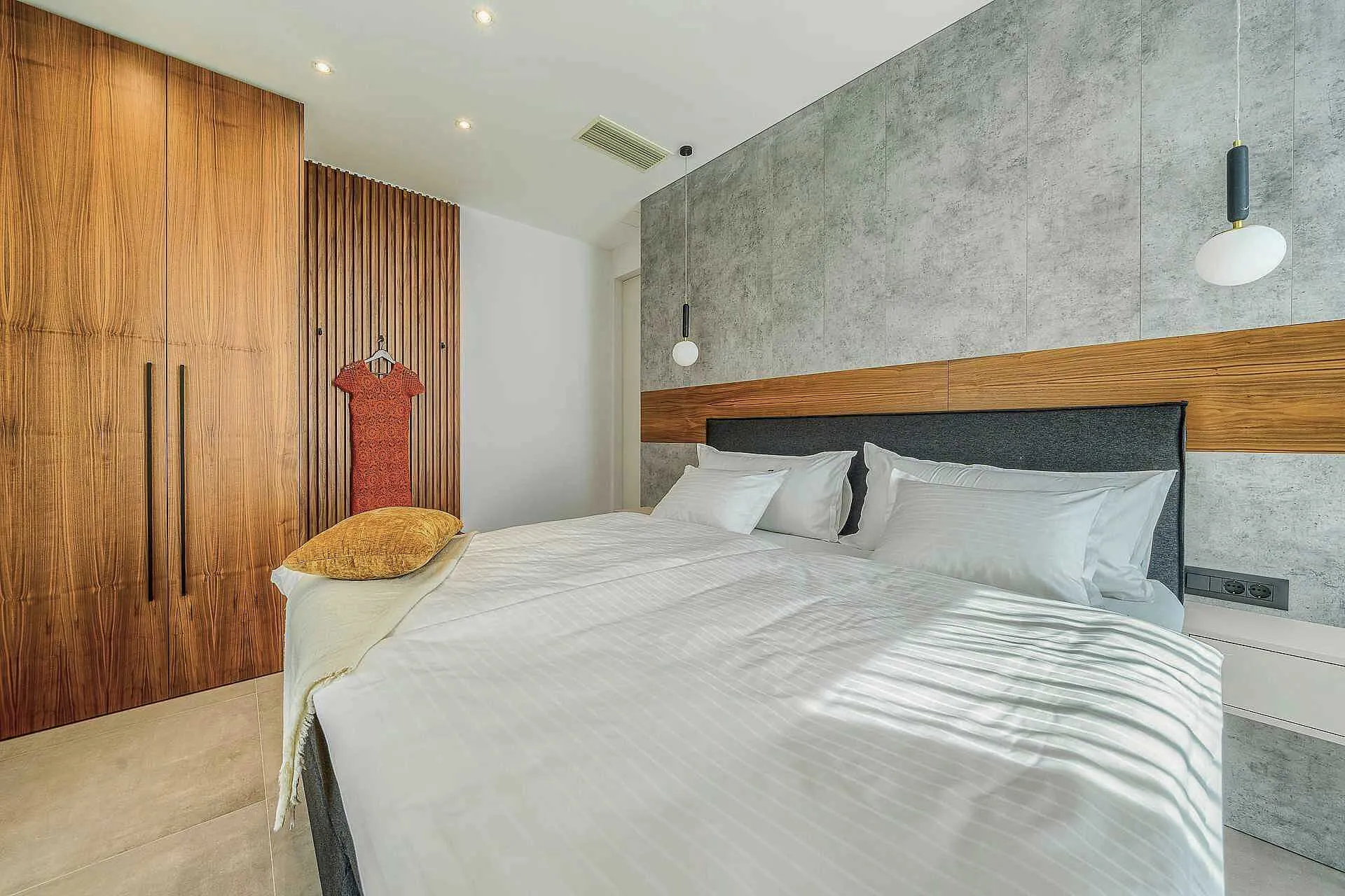 Villa Allina, Luxurious 5- Bedroom Villa with Panoramic Views with Heated Pool