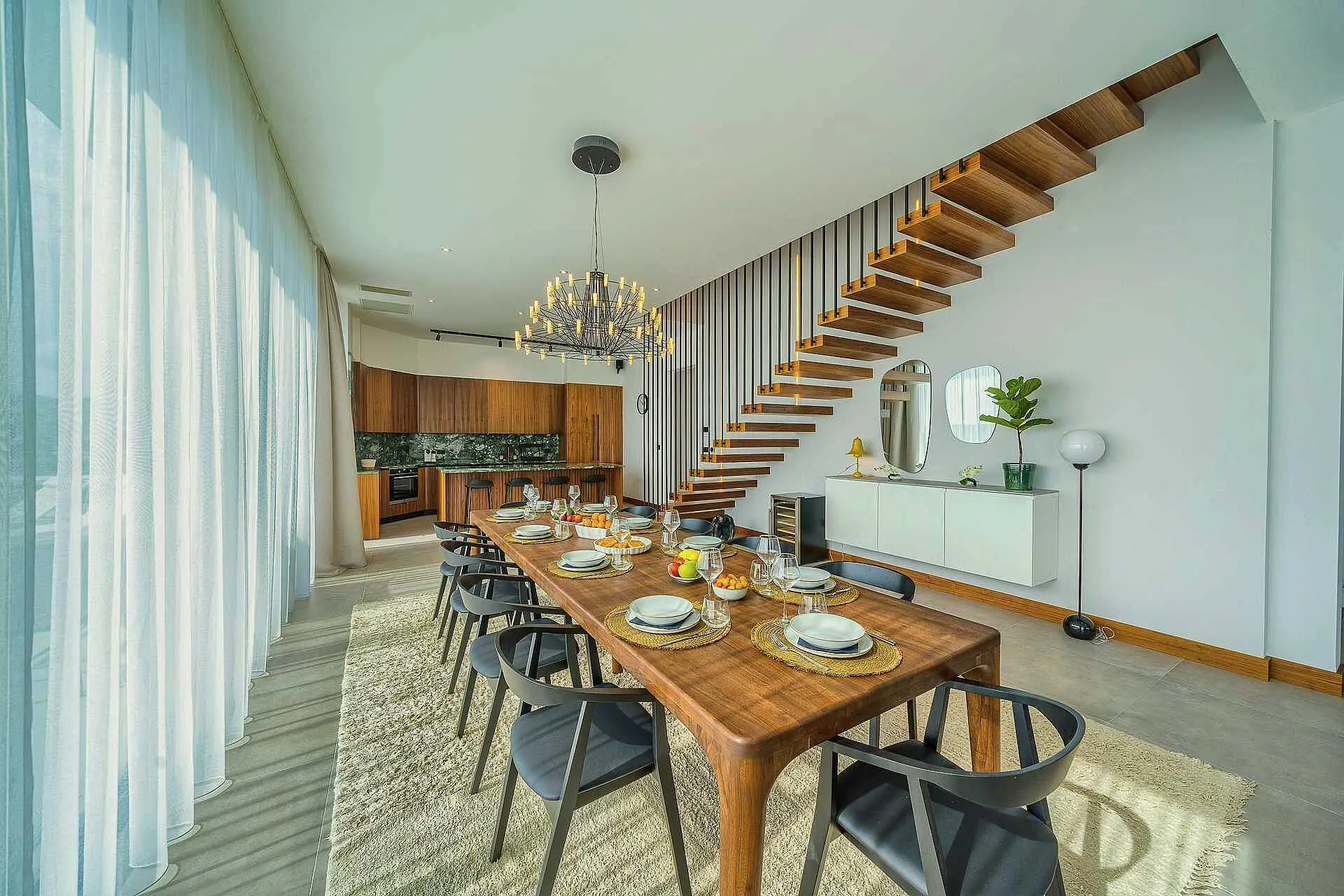 Villa Allina, Luxurious 5- Bedroom Villa with Panoramic Views with Heated Pool