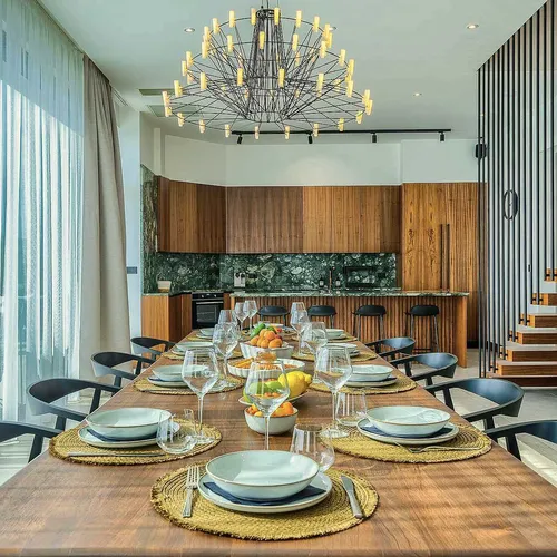 Villa Allina, Luxurious 5- Bedroom Villa with Panoramic Views with Heated Pool