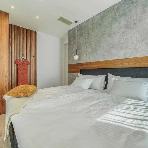 Villa Allina, Luxurious 5- Bedroom Villa with Panoramic Views with Heated Pool