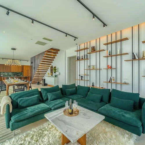 Villa Allina, Luxurious 5- Bedroom Villa with Panoramic Views with Heated Pool