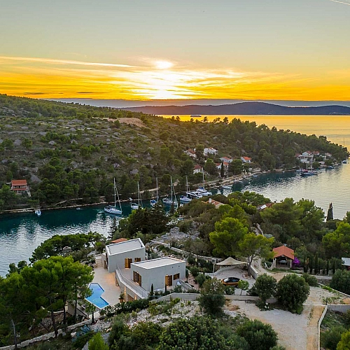 Villa Pine Haven