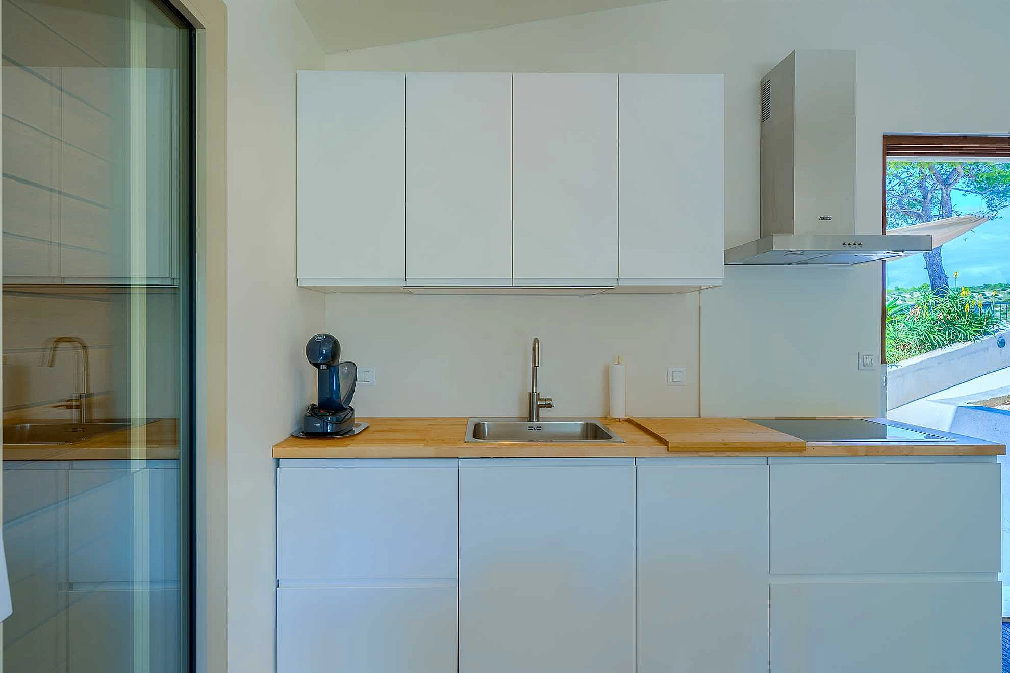 Pine Haven - Island Escape for two, private heated pool, Brac Island