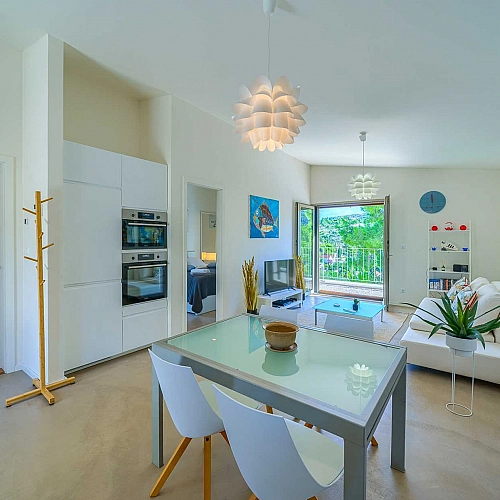 Pine Haven - Island Escape for two, private heated pool, Brac Island