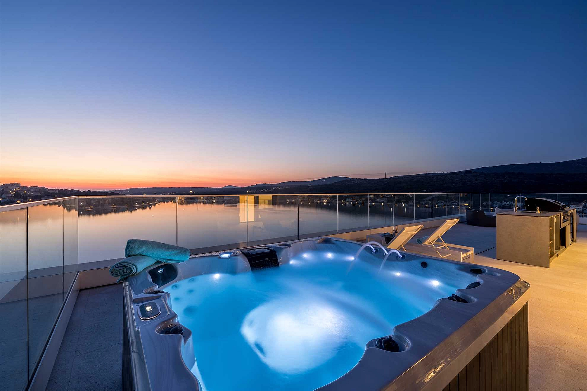 Villa Olive Vista 2, Private Heated Pool, Rogoznica