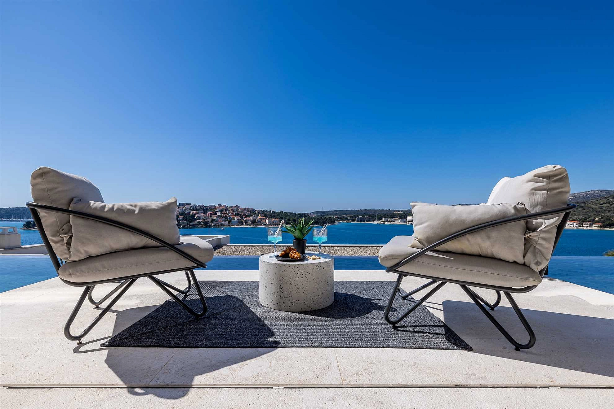 Villa Olive Vista 2, Private Heated Pool, Rogoznica