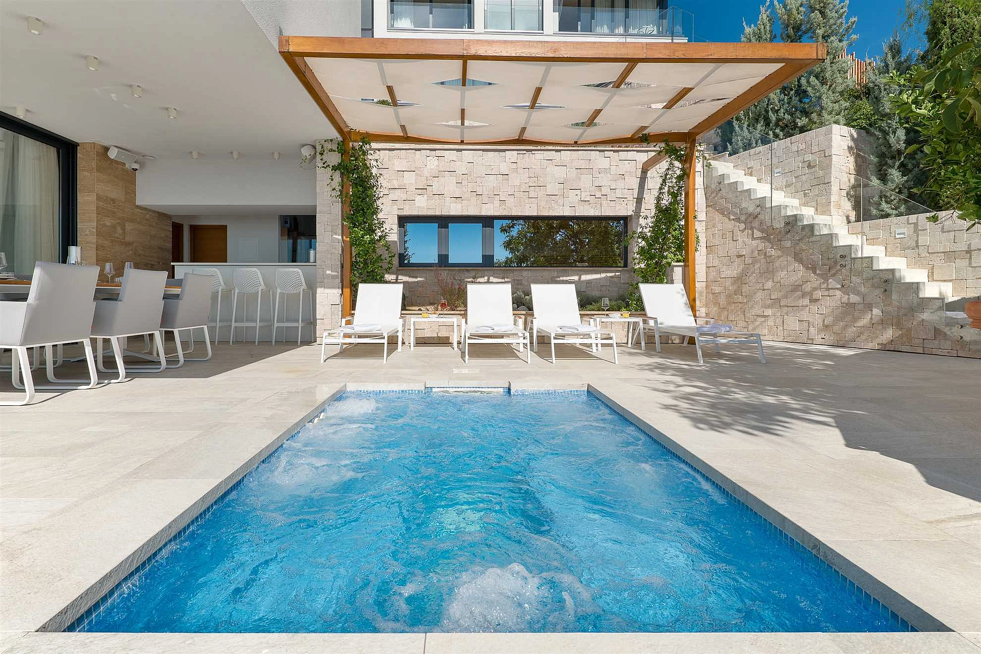 Orvas Villa 316