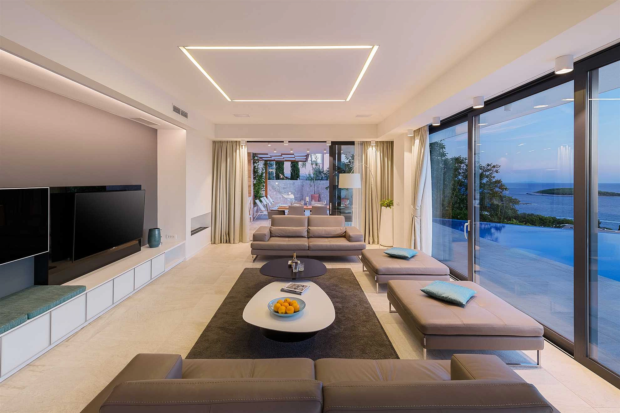 Orvas Villa 316