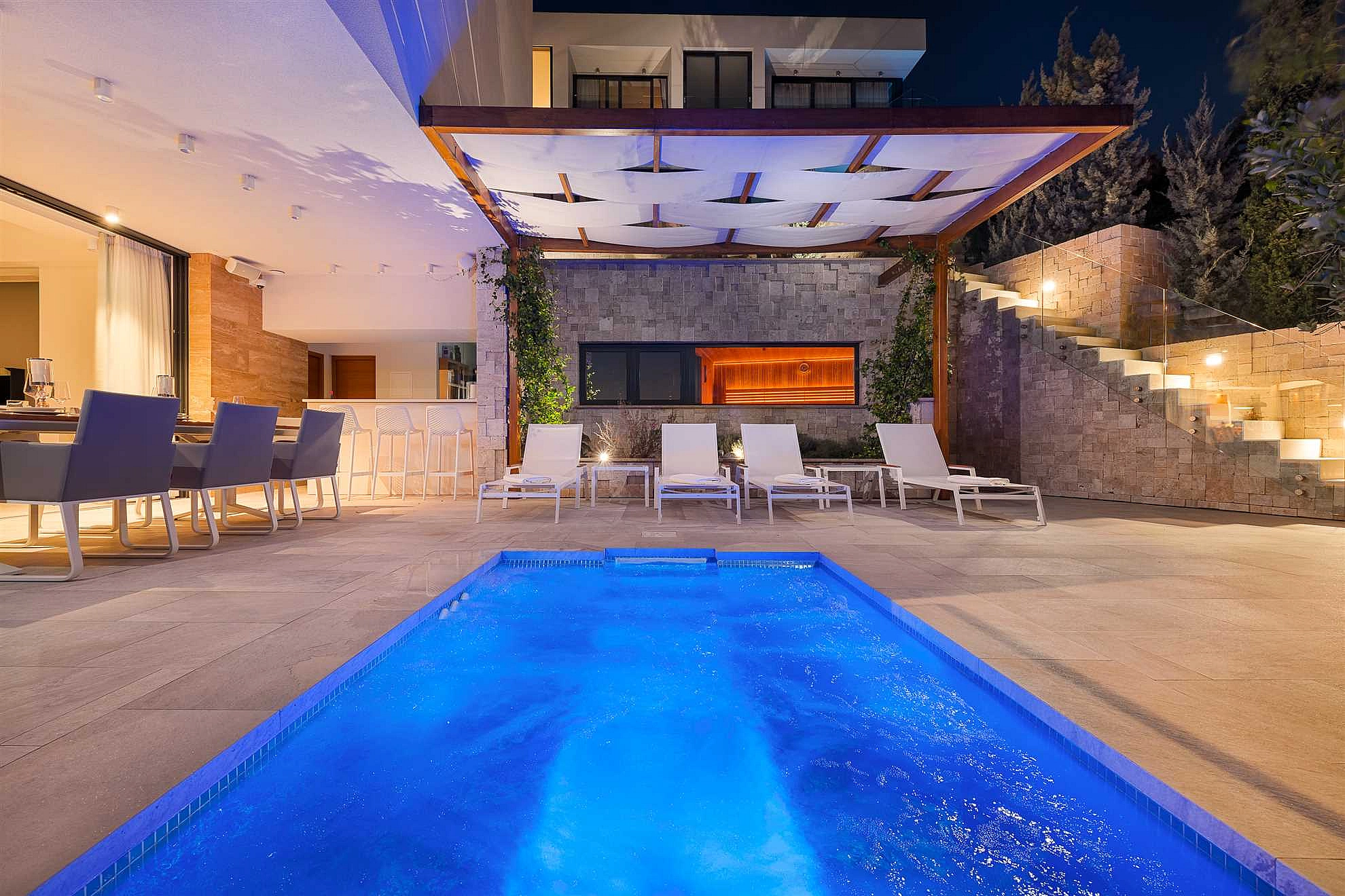 Orvas Villa 316