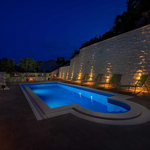Apartment Hvar 1 with a shared swimming pool